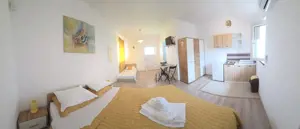 Pensiune Retrasa Ideala Petreceri Private Costinesti - Schitu - imagine 9 Pensiune Retrasa Ideala Petreceri Private Costinesti - Schitu - imagine 9