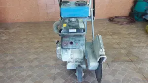 Taietor Beton-Asfalt Robin EH34D