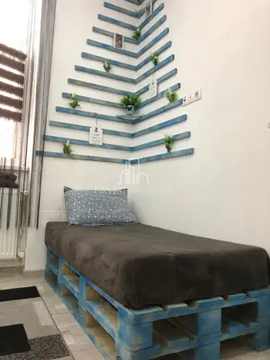 Casa Moderna 2 Camere De Vanzare Curte Proprie, Str Horea, Central - imagine 4