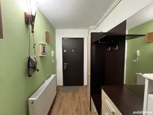 Apartament 3 camere mobilat(loc de parcare )