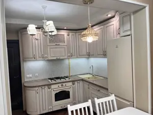 Inchiriem apartament de 3 camere zona 1 Decembrie  - imagine 6