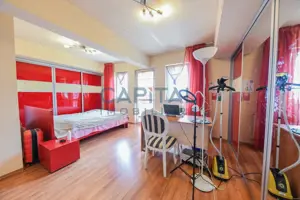 Casa pe 3 niveluri+teren 3650mp, loc Comsesti, zona Lacurile Martinesti - imagine 12