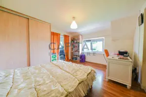 Casa pe 3 niveluri+teren 3650mp, loc Comsesti, zona Lacurile Martinesti - imagine 15