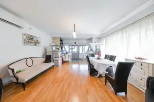 Casa pe 3 niveluri+teren 3650mp, loc Comsesti, zona Lacurile Martinesti - imagine 7