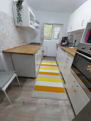 Casa pentru iubitorii de natura pe dealurile Comarnicului - imagine 4