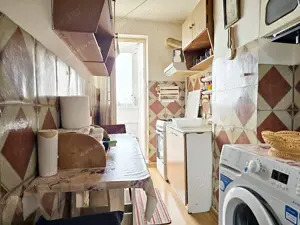 Apartament cu 2 camere decomandat, situat in cartierul Micro 19. - imagine 4