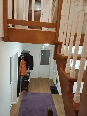 Casa pentru iubitorii de natura pe dealurile Comarnicului - imagine 5