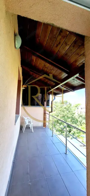 Oferim spre inchiriere, Apartament spatios, 4 camere, pentru locuit sau Firme - imagine 18