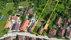 Casă de vânzare cu teren generos – 2.500 mp - imagine 2