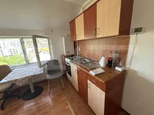Garsoniera de vanzare, cu mansarda, 25 mp, zona Bradet - imagine 3