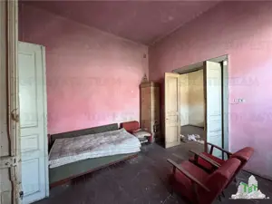 Casa cu farmec istoric, perfecta pentru un proiect de restaurare, zona ICIL, Constanta - imagine 13