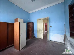 Casa cu farmec istoric, perfecta pentru un proiect de restaurare, zona ICIL, Constanta - imagine 2