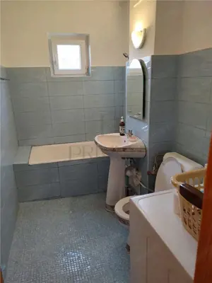 Girocului - 4 Camere - 2 Balcoane - 2 Bai - Decomandat - Centrala termica proprie - Etaj intermediar - imagine 11