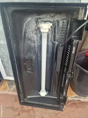 acvaru pentru pesti și capac cu led functional pret 250 lei 30 40L - imagine 4 acvaru pentru pesti și capac cu led functional pret 250 lei 30 40L - imagine 4