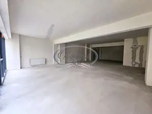 Spatiu ideal servicii/retail/showroom, parcare inclusa - imagine 2