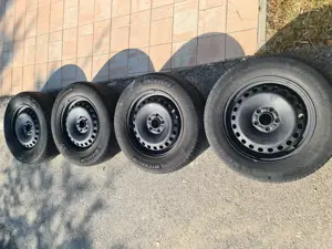 Vand 4 jante tabla pe 16 in 5 prezoane cu anv montate si 2 anv Nokian 215/65/16 