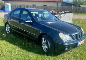 Mercedes C 200 1.8 benzină Kompressor 2003 - imagine 3