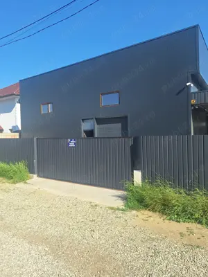 Închiriez hală 250 mp, str. Cicero, pretabilă service auto, etc , la strada principala - imagine 2