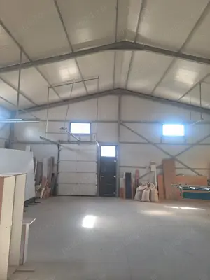 Închiriez hală 250 mp, str. Cicero, pretabilă service auto, etc , la strada principala - imagine 3