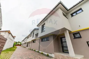 Apartament cu terasă și 2 parcări - Complex nou central - imagine 2