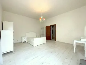 Apartament 3 camere, garaj si boxa - zona Centrala-Prefectura - imagine 7