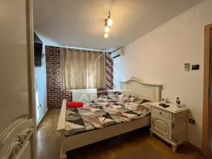 Apartament cu 3 camere, decomandat, centrala proprie, zona Dambovita - imagine 5