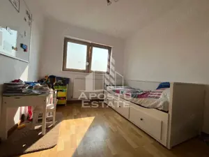 Apartament cu 3 camere, decomandat, centrala proprie, zona Dambovita - imagine 7