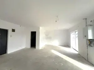 Spatiu comercial 15 euro mp cu vitrina stradala 12 ml 2 parcari - imagine 4