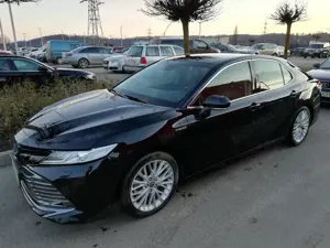 Vând Toyota Camry Exclusive 2020