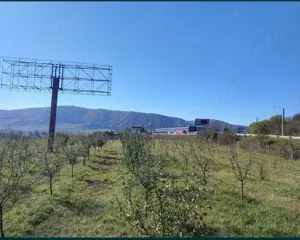 Vând 1,5 ha teren intravilan zona industriala înainte de Crainimat