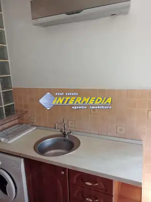 Apartamemt 3 camere decomandat CETATE Stadion, cu balcon, parcare, mobilat si utilat complet - imagine 9