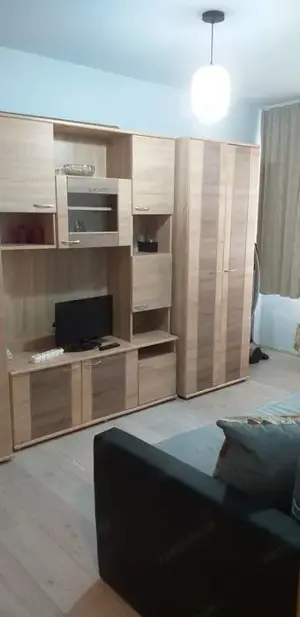 Oferim spre inchiriere garsoniera zona Amzei