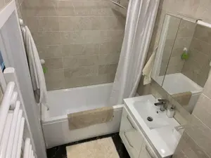 garsoniera utilata si mobilata in Piata Amzei - imagine 3