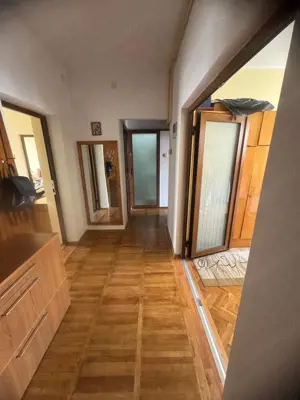 Apartament 3 camere zona Peninsulara