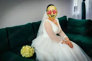 Rochie de mireasă + pantofi albi + voal scurt de vânzare - imagine 3