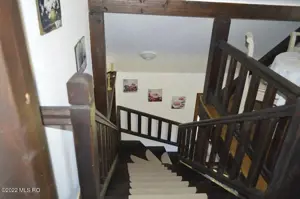 Topoloveni - Conacul Ion Mihalache, Domeniu pe 5 Hectare - imagine 4 Topoloveni - Conacul Ion Mihalache, Domeniu pe 5 Hectare - imagine 4