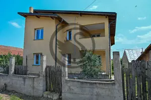 Casa cu 4 camere de vanzare | Loloiasca - Prahova | Comision 0%