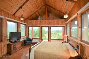 Campulung - Leresti, casa de munte, teren 5503 mp - imagine 8