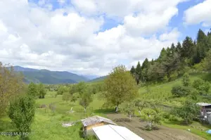 Campulung - Leresti, casa de munte, teren 5503 mp - imagine 15