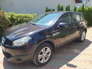 Vând Nissan Qashqai 1,5 dci 2010