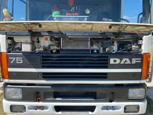 Vând Platformă,Trailer,Șlep,Camion transport utilaje,Daf 75.250 ati  - imagine 3