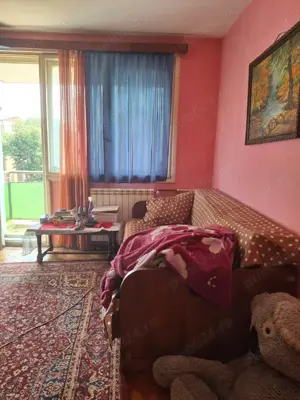 Vand apartament 2 camere Etaj 3 - imagine 8