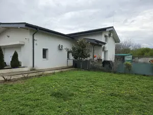 Reducere pret! Vila excelent pozitionata in Voluntari - imagine 4 Reducere pret! Vila excelent pozitionata in Voluntari - imagine 4