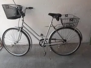 Vând bicicleta dama