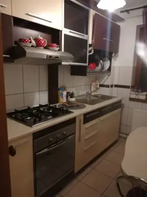 Ofer spre vanzare apartament 2 camere in zona Eroii Revolutiei - imagine 2