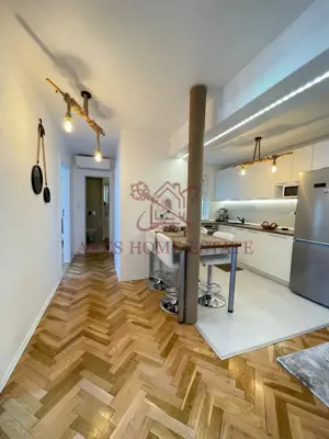 3 camere decomandat, lux  smart – Piața Dacia, 2 băi, 72 mp.