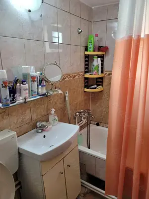 Vand casa foarte buna, str. Crisan