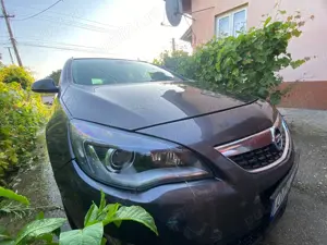 Vand opel astra j sports tourer an 2011 motor 1.7 ecotec - imagine 2 Vand opel astra j sports tourer an 2011 motor 1.7 ecotec - imagine 2