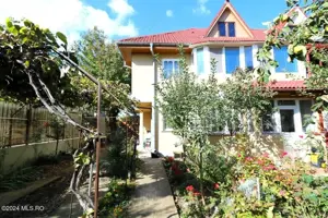 Ovidiu Sud, vila tip duplex  P+1E, 140 mp utili, deschidere pe colt!