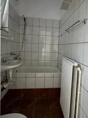 Vand Apartament 2 camere, renovat,Simeria, Str. Fabricii - imagine 4